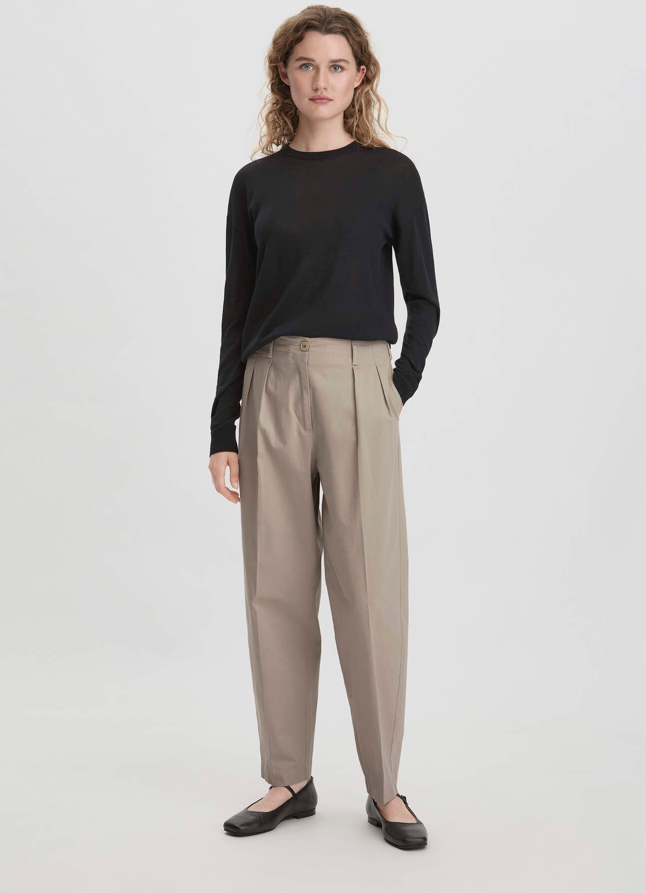 hessnatur Damen Hose Ballon Relaxed aus Bio-Baumwolle - beige - Größe 42