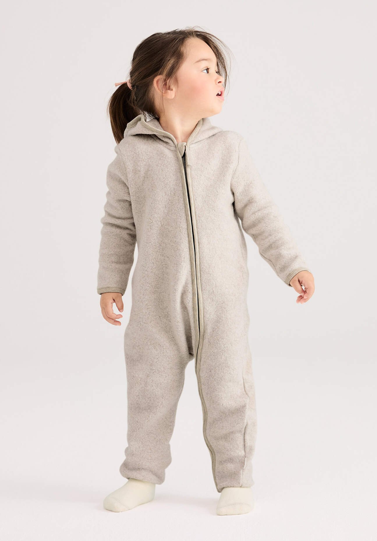hessnatur Baby Fleece Overall aus Bio-Baumwolle - beige - Größe 74/80