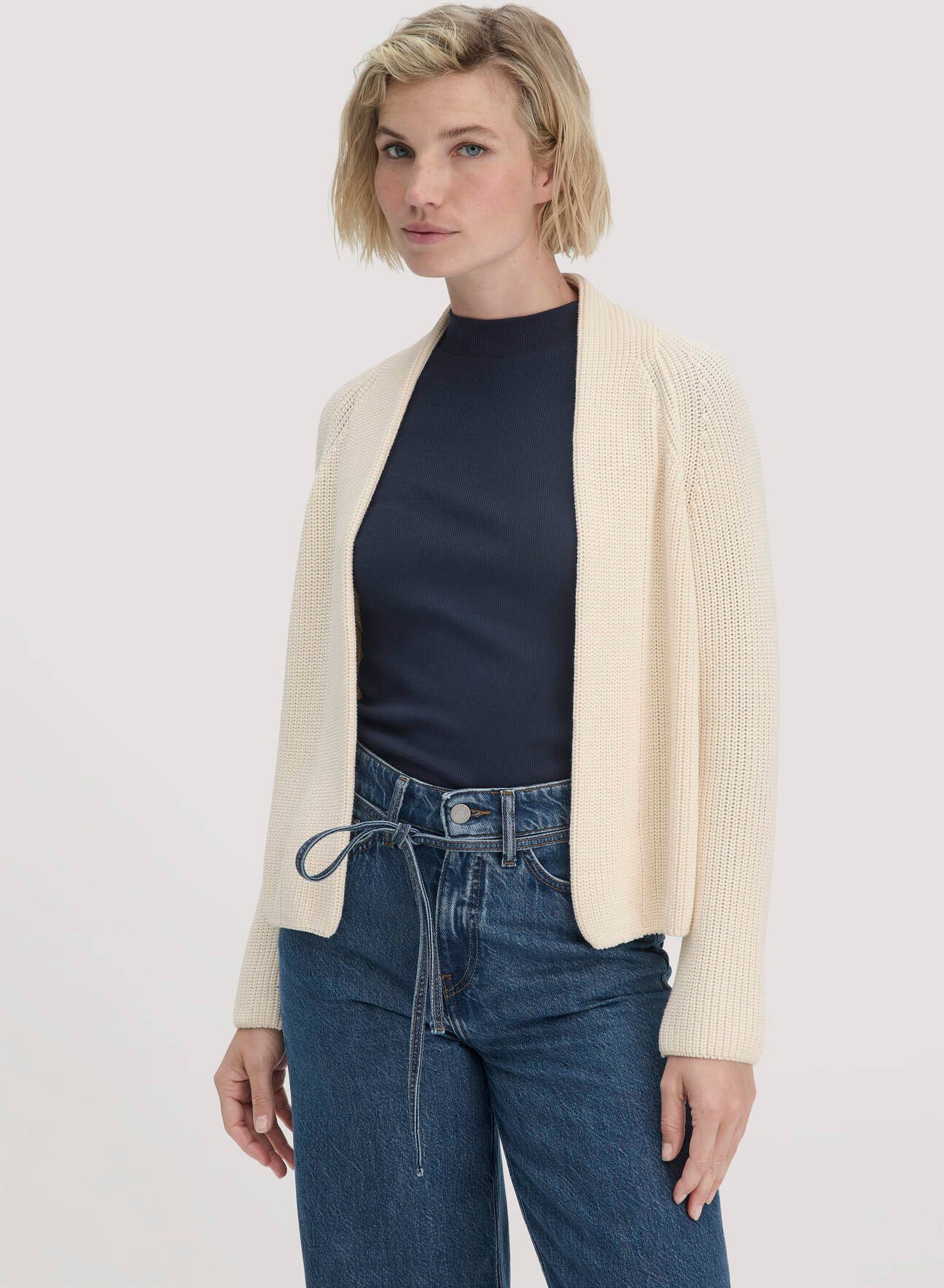 hessnatur Damen Strick Jacke Relaxed aus Bio-Baumwolle - beige - Größe XL