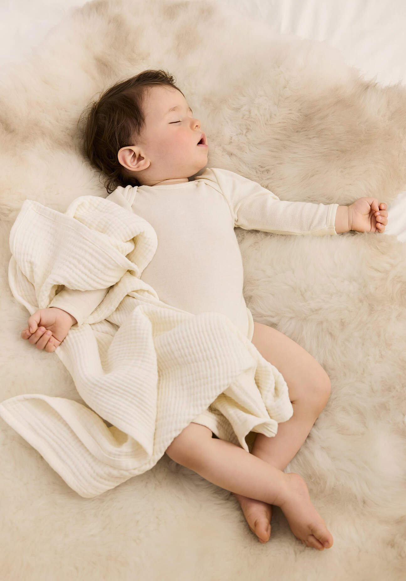 hessnatur Baby Musselin Decke aus Bio-Baumwolle - natur - Größe 75X100