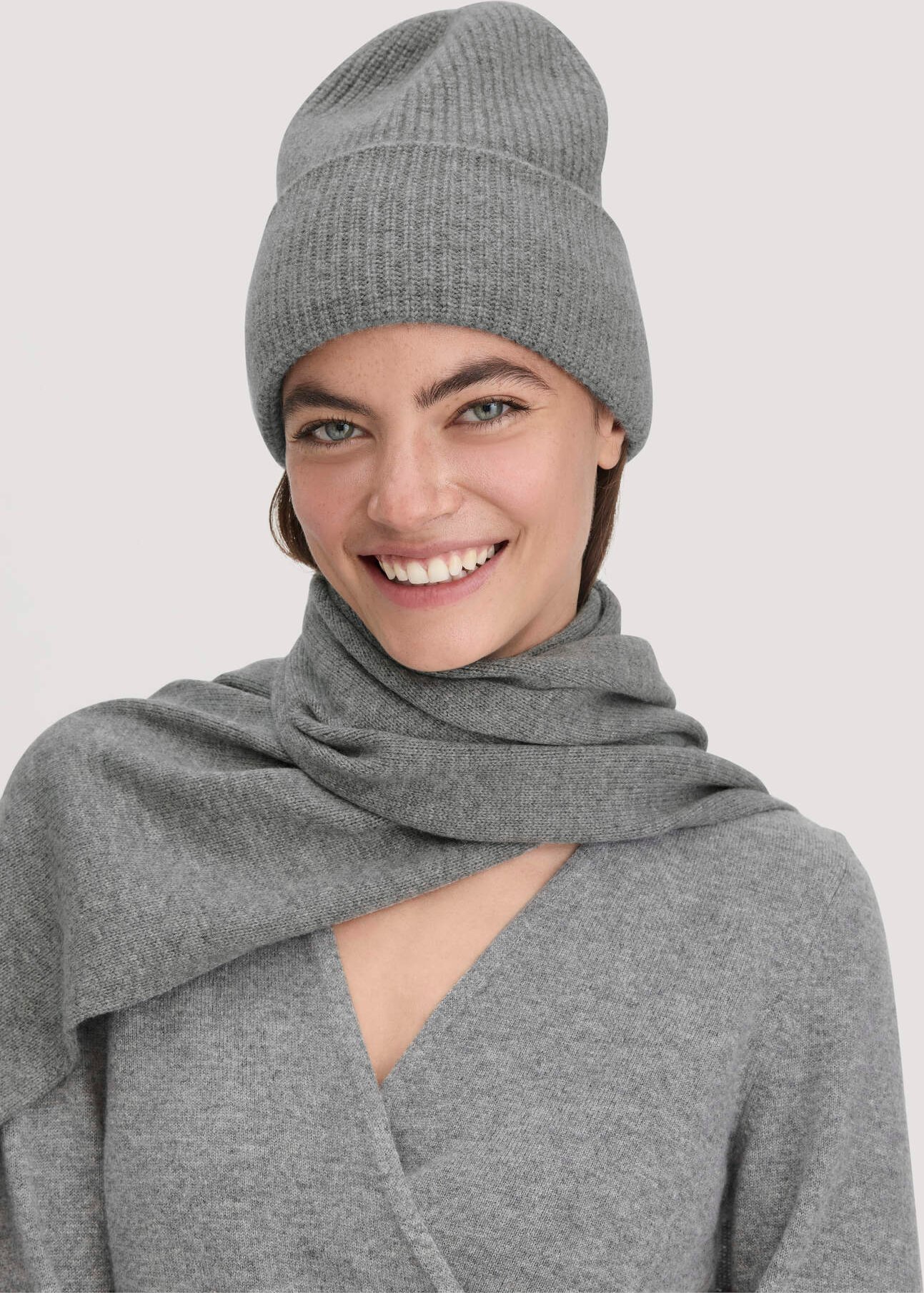 hessnatur Damen Strick Mütze aus Bio-Merinowolle mit Cashmere - grau - Größe 1size