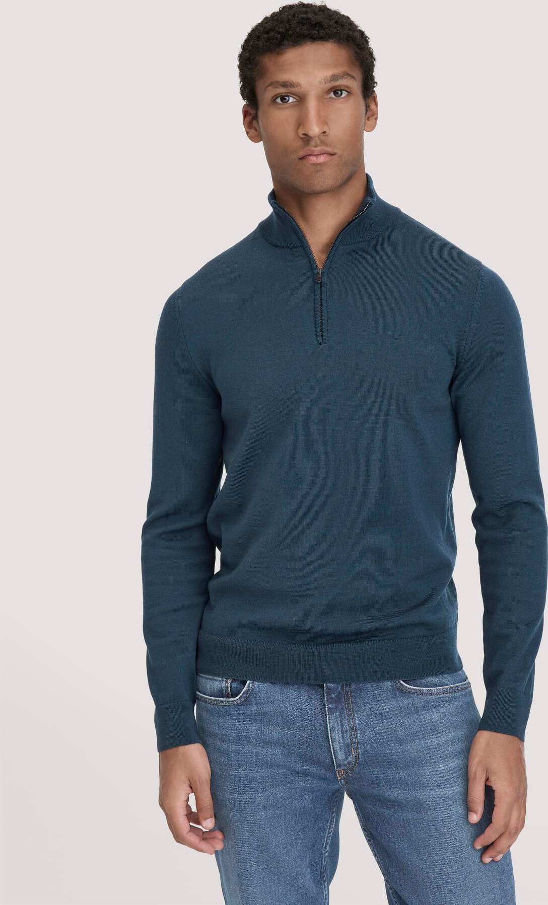 hessnatur Herren Strick Troyer Regular aus Merinowolle - blau - Größe M