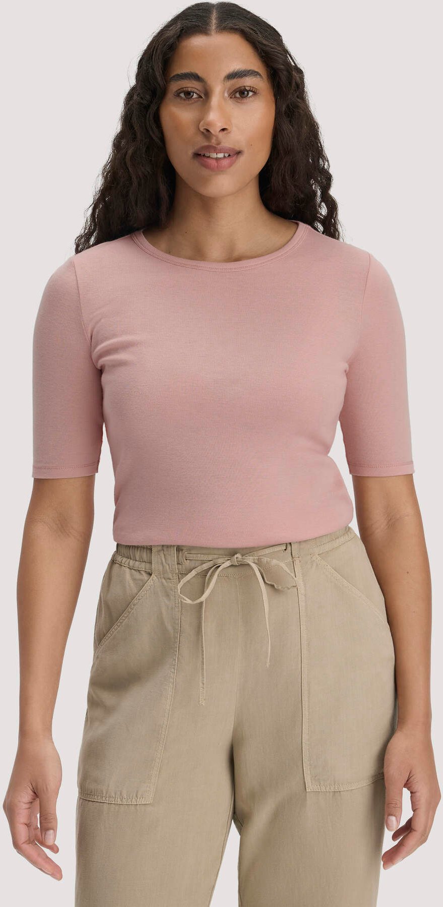 hessnatur Damen Softrib T-Shirt Fitted aus Bio-Baumwolle und TENCEL™ Modal - rosa - Größe 48