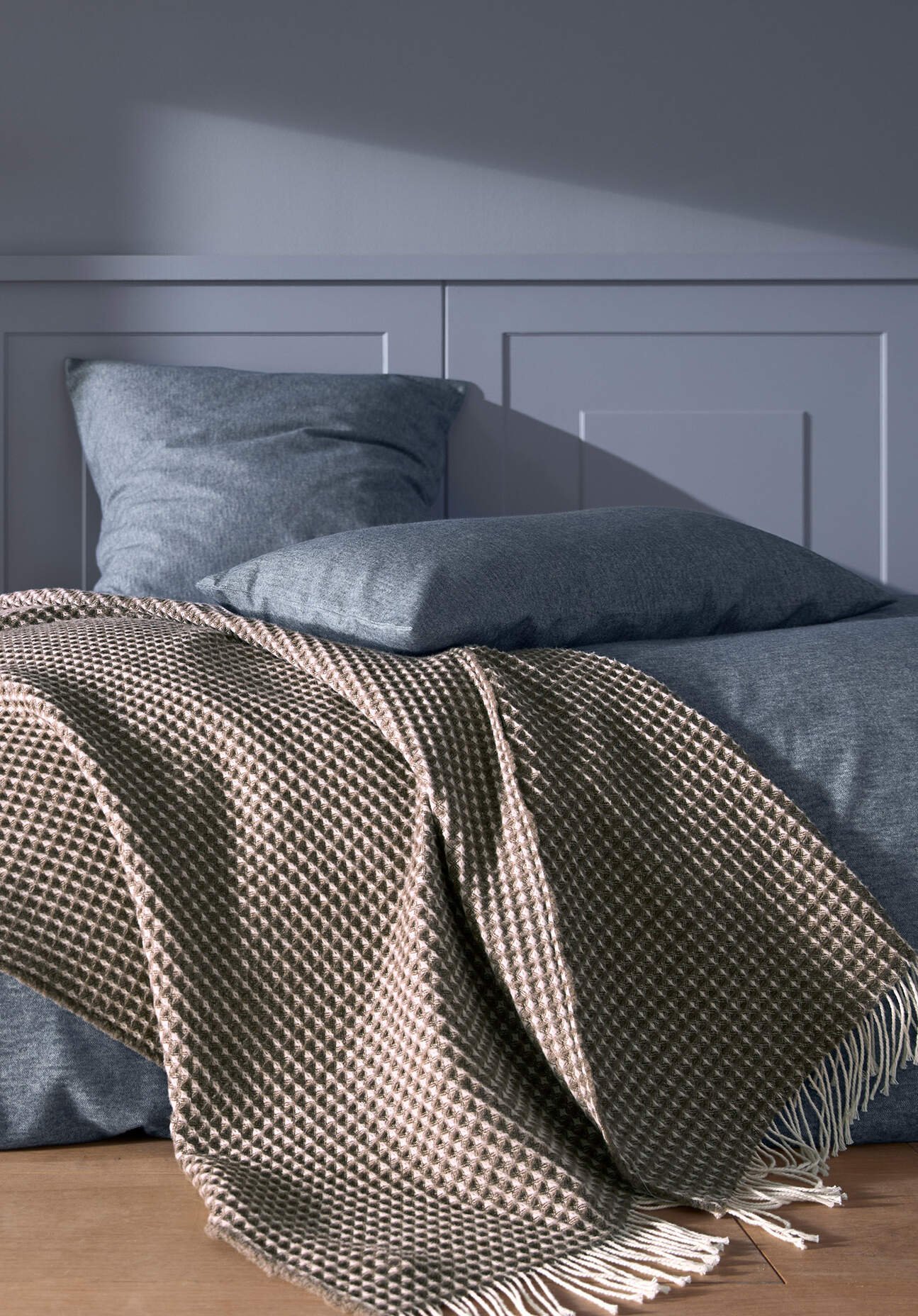 hessnatur Biber Bettwäsche-Set XABI aus Bio-Baumwolle - blau - Größe 200x200 / 2x80x80 cm