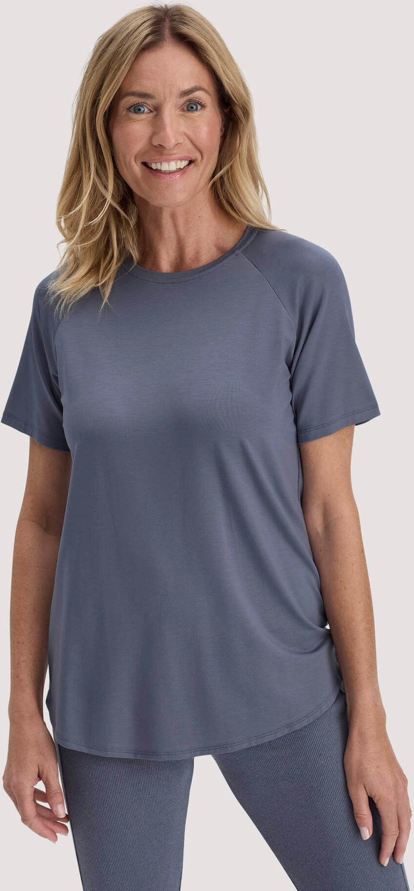 hessnatur Loungewear T-Shirt Regular ACTIVE COMFORT aus TENCEL™ Lyocell - blau - Größe 42