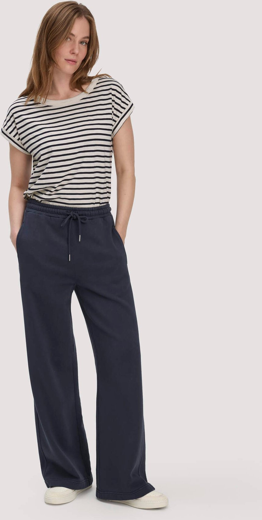 hessnatur Damen Sweathose Wide Leg Relaxed aus Bio-Baumwolle - blau - Größe S