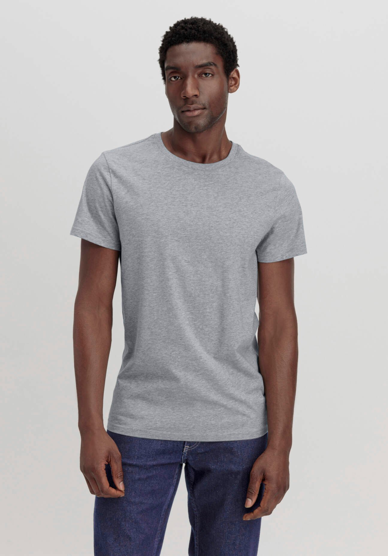 hessnatur Herren T-Shirt Regular aus Bio-Baumwolle - grau - Größe 46