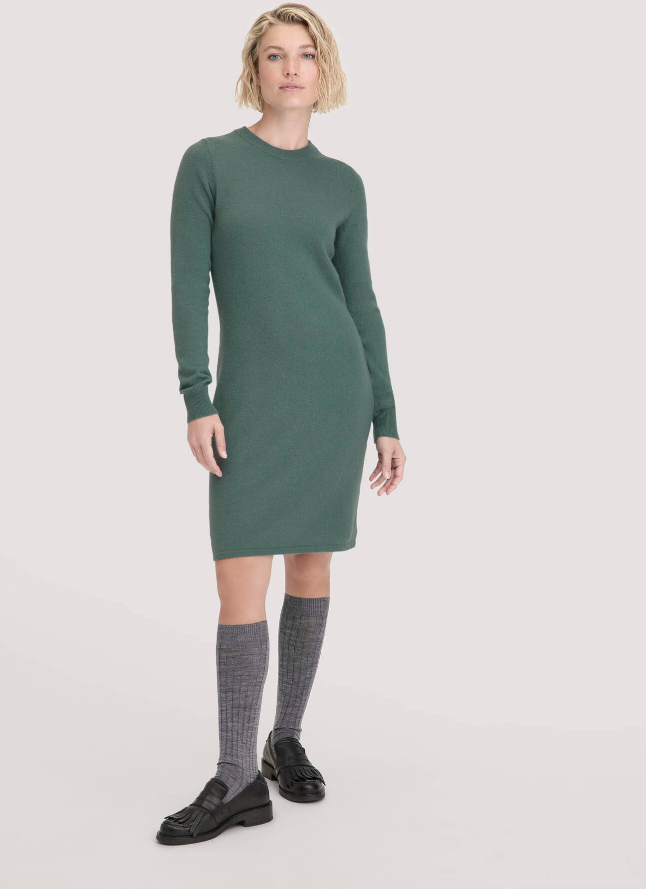 hessnatur Damen Strick Kleid Regular aus Bio-Merinowolle mit Cashmere - grün - Größe XXL