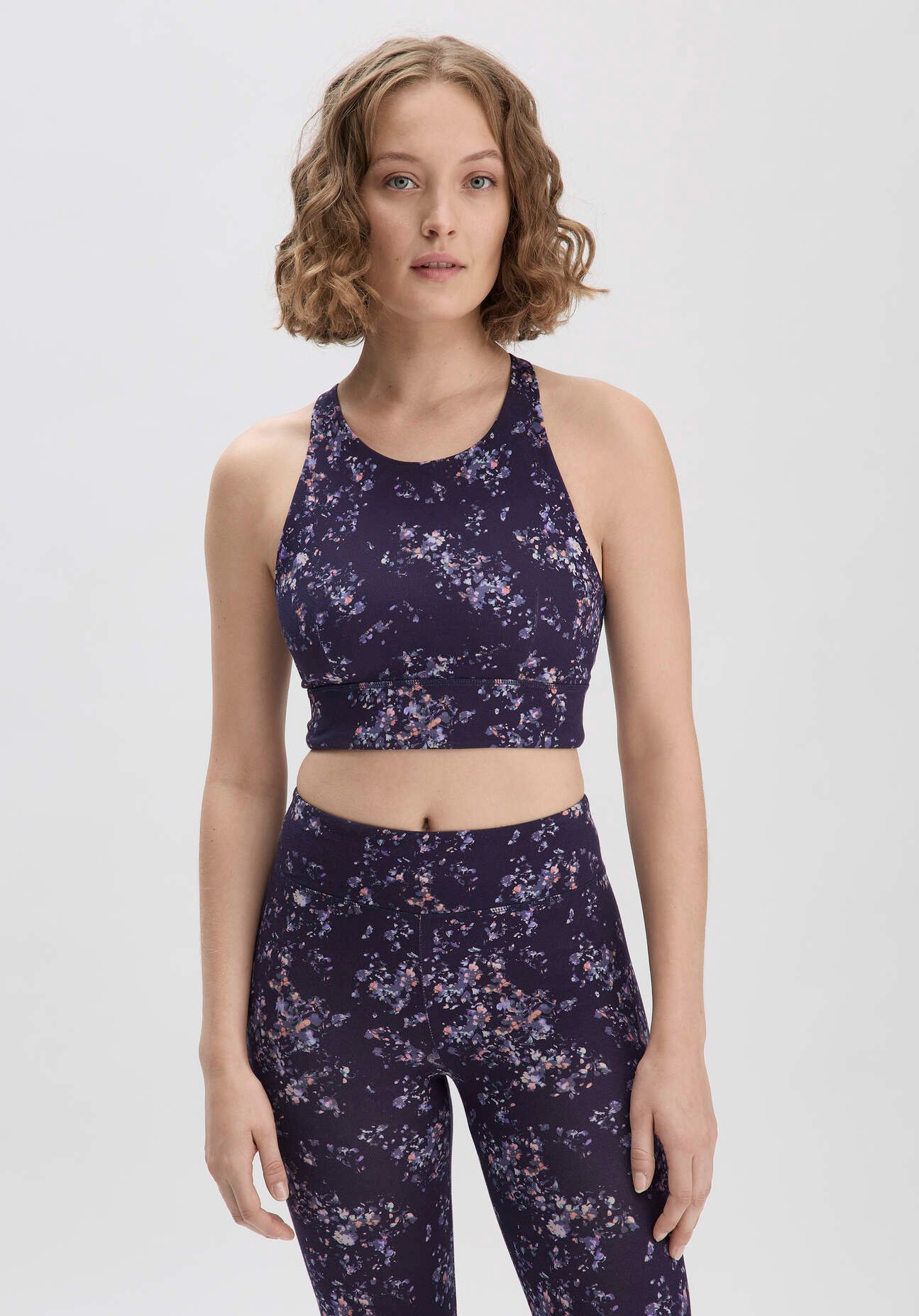 hessnatur Loungewear Bustier Highneck ACTIVE LIGHT aus Bio-Baumwolle - lila - Größe 46