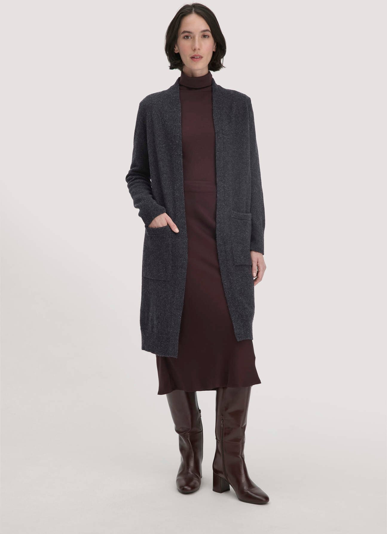 hessnatur Damen Strick Jacke Relaxed aus Bio-Merinowolle mit Bio-Baumwolle - grau - Größe M