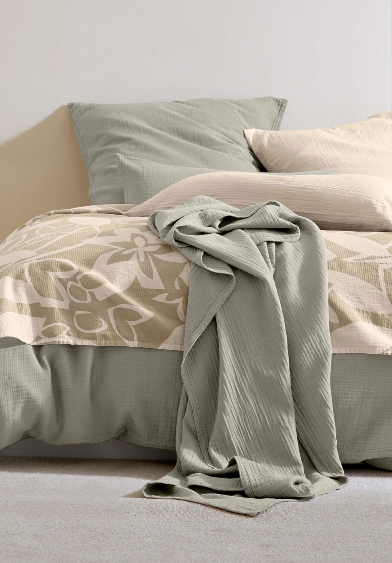 hessnatur Musselin-Decke aus Bio-Baumwolle - grün - Größe 130x180 cm