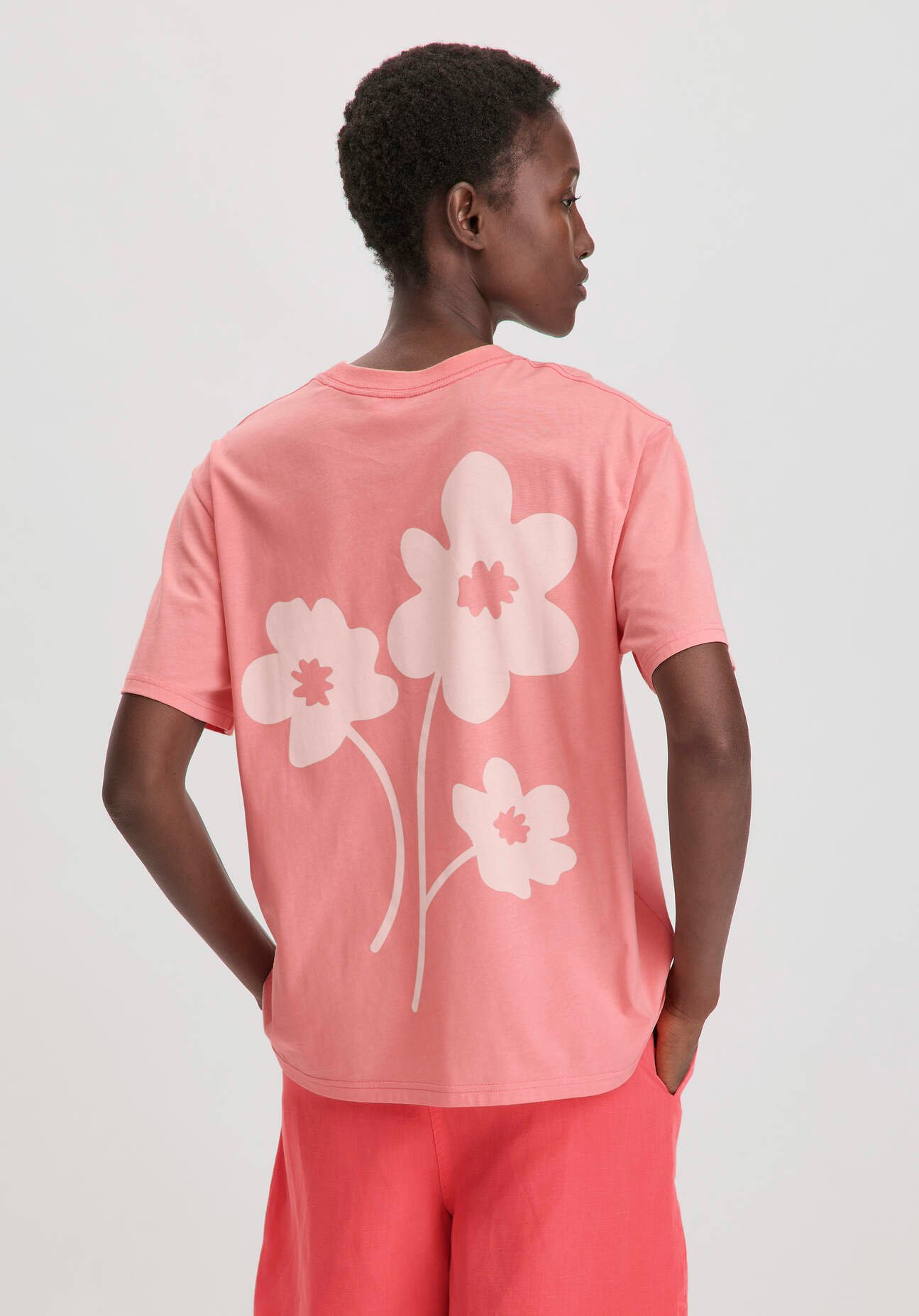 Thumbnail - hessnatur Damen Print T-Shirt Oversize aus Bio-Baumwolle - rosa - Größe 48