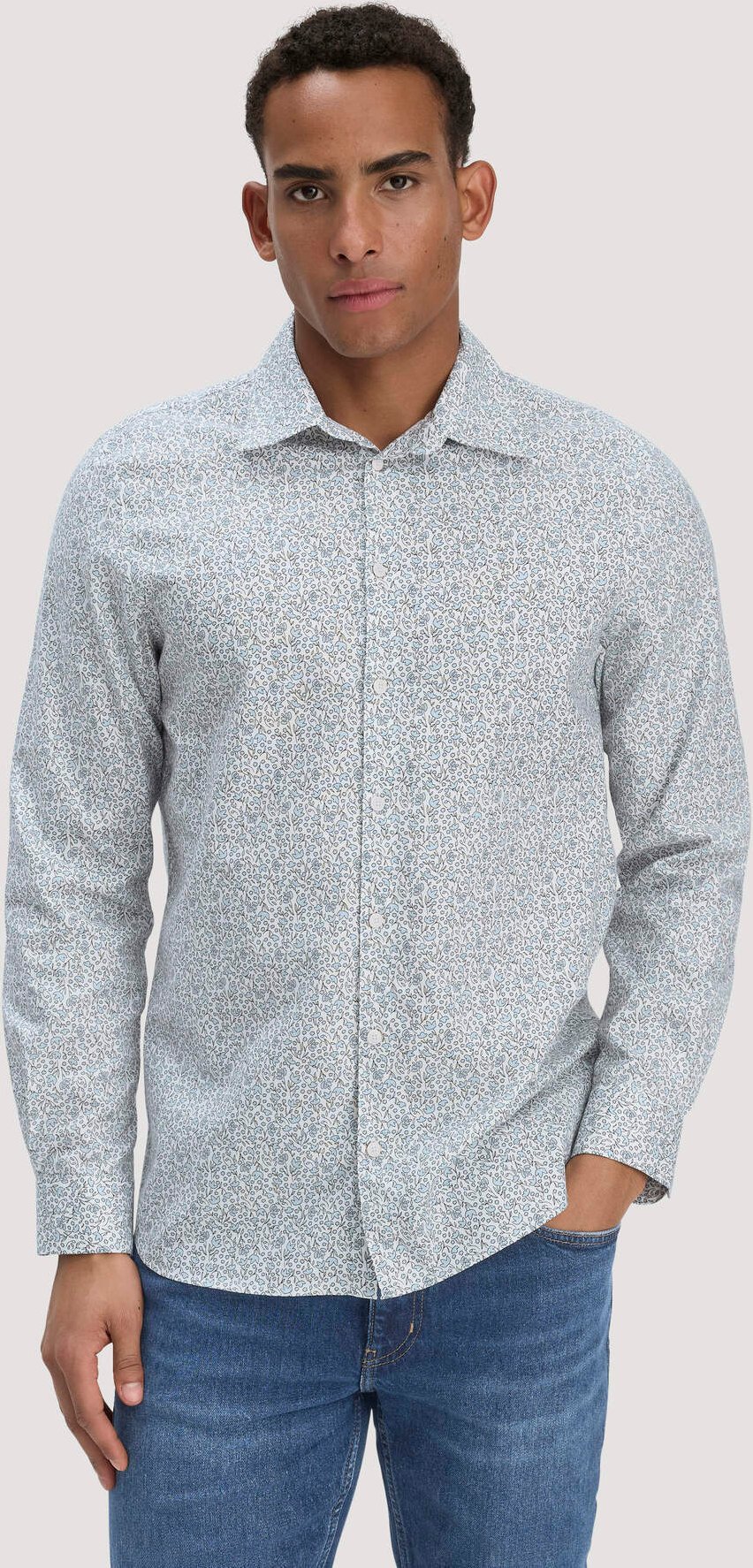 hessnatur Herren Print Hemd Regular aus Bio-Baumwolle - lichtblau bunt - Größe M39/40