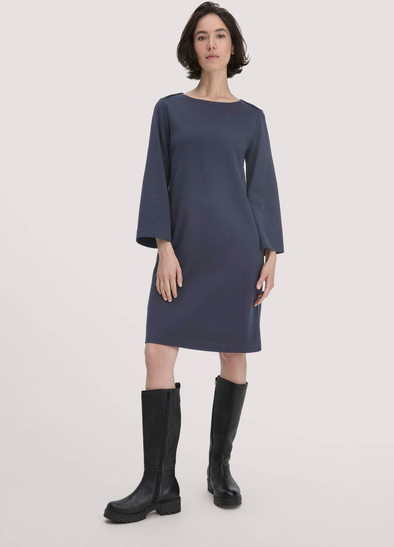 hessnatur Damen Jersey Kleid Mini Regular aus Bio-Baumwolle - blau - Größe 46