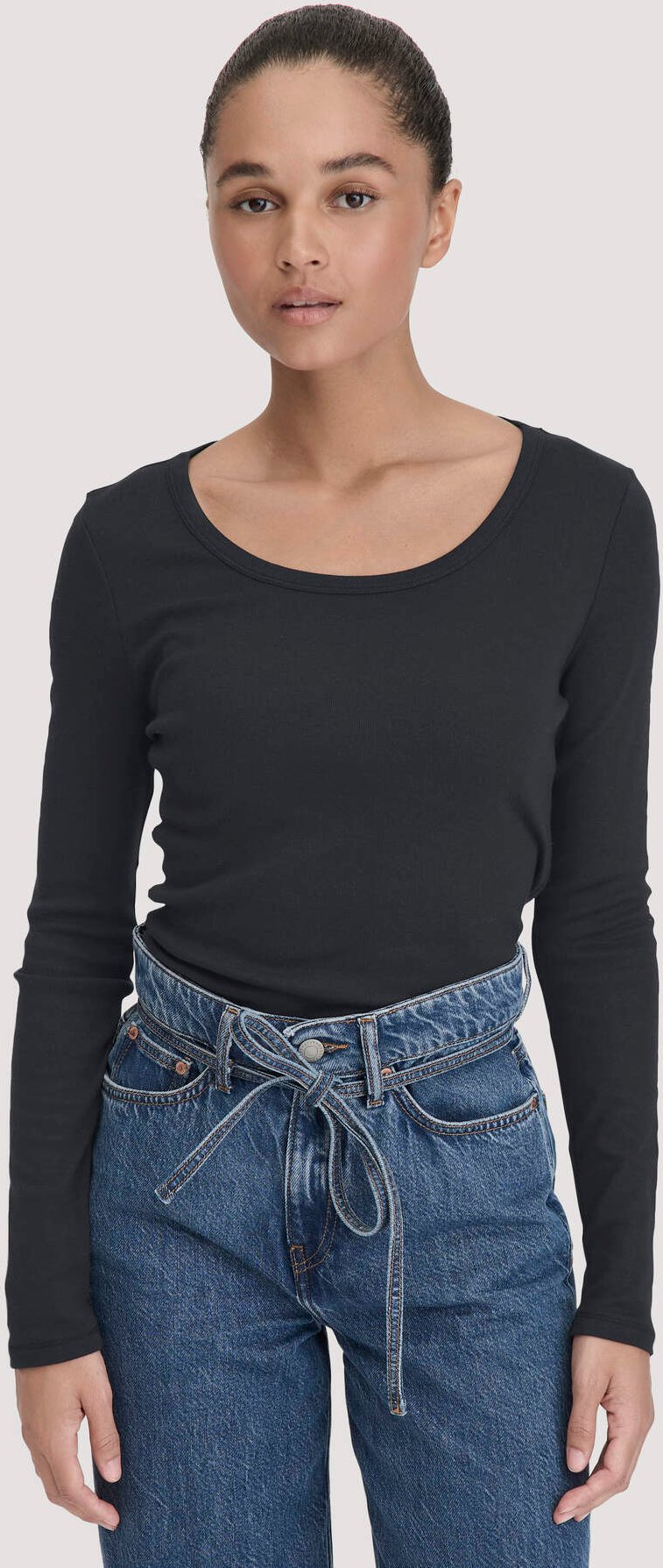 hessnatur Damen Softrib Longsleeve Fitted aus Bio-Baumwolle und TENCEL™ Modal - schwarz - Größe 34