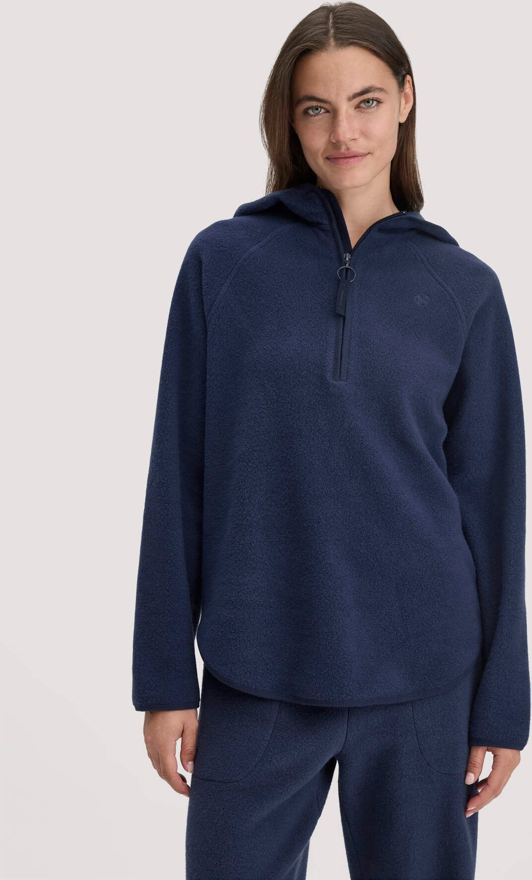 hessnatur Loungewear Fleece Hoodie Relaxed ACTIVE LIGHT aus Bio-Baumwolle - blau - Größe XL