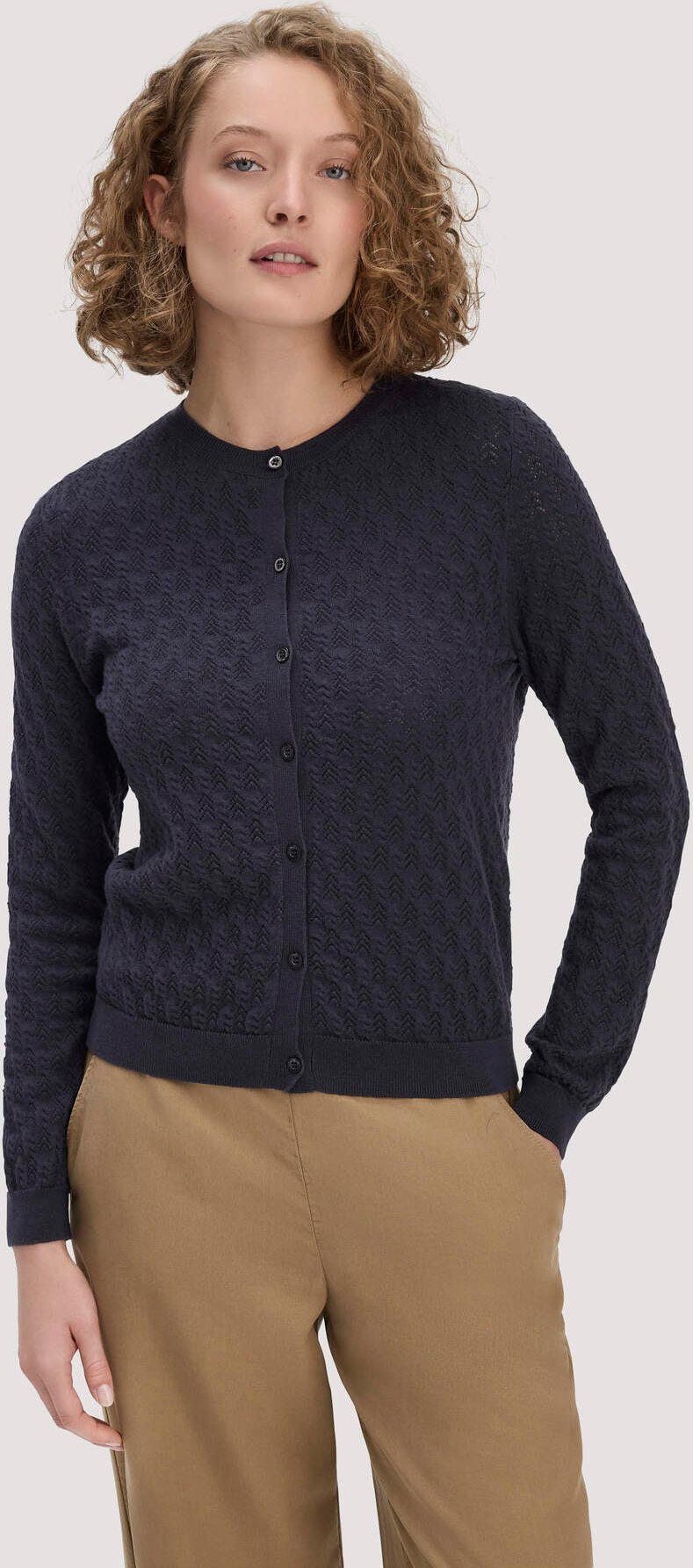 hessnatur Damen Strick Jacke Regular aus Bio-Baumwolle und Schurwolle - blau - Größe L