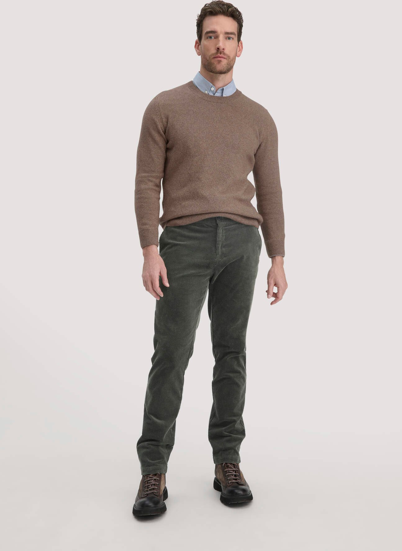 hessnatur Herren Cordhose LENN Regular aus Bio-Baumwolle - grün - Größe 34/34