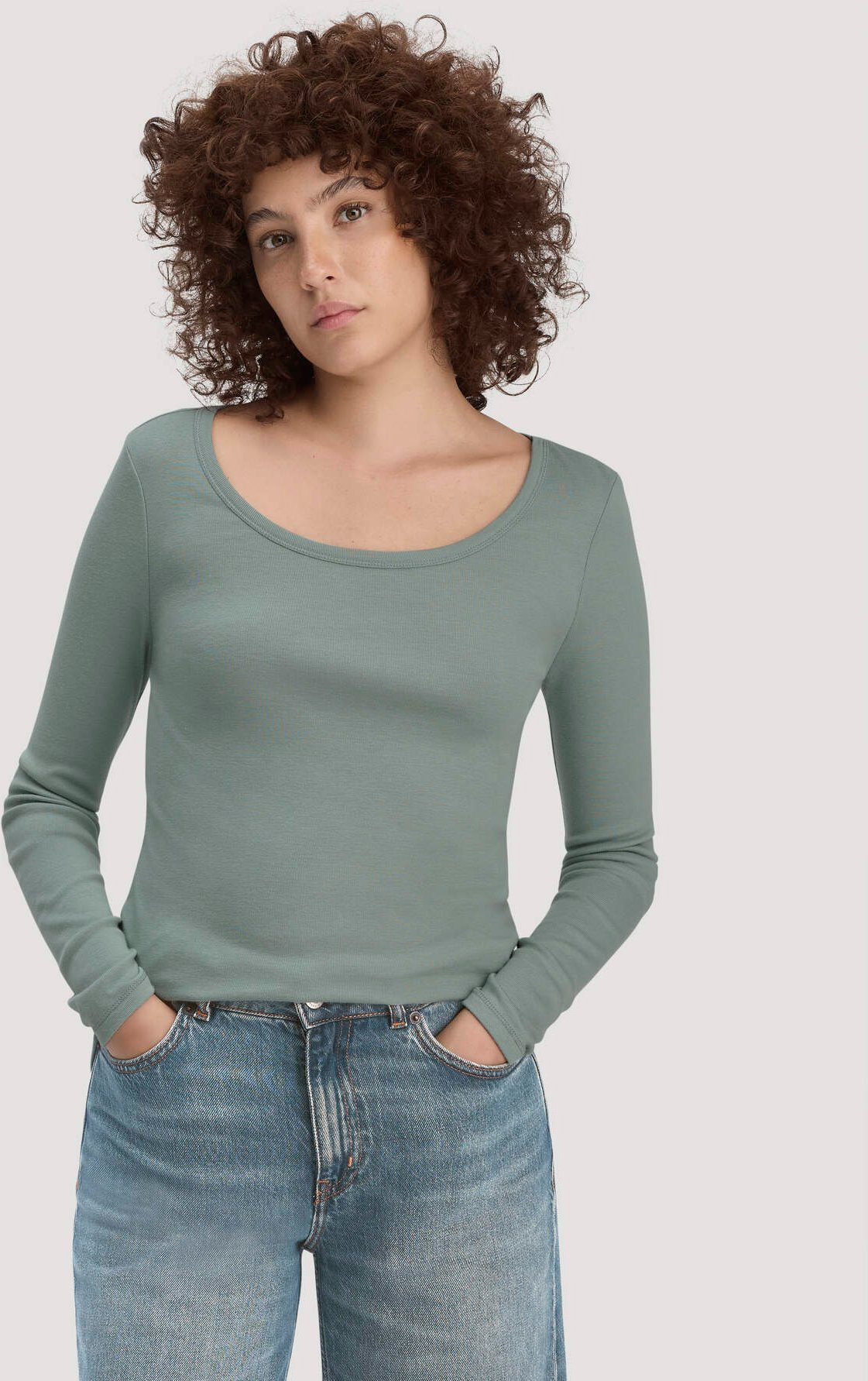 hessnatur Damen Softrib Longsleeve Fitted aus Bio-Baumwolle und TENCEL™ Modal - grün - Größe 48