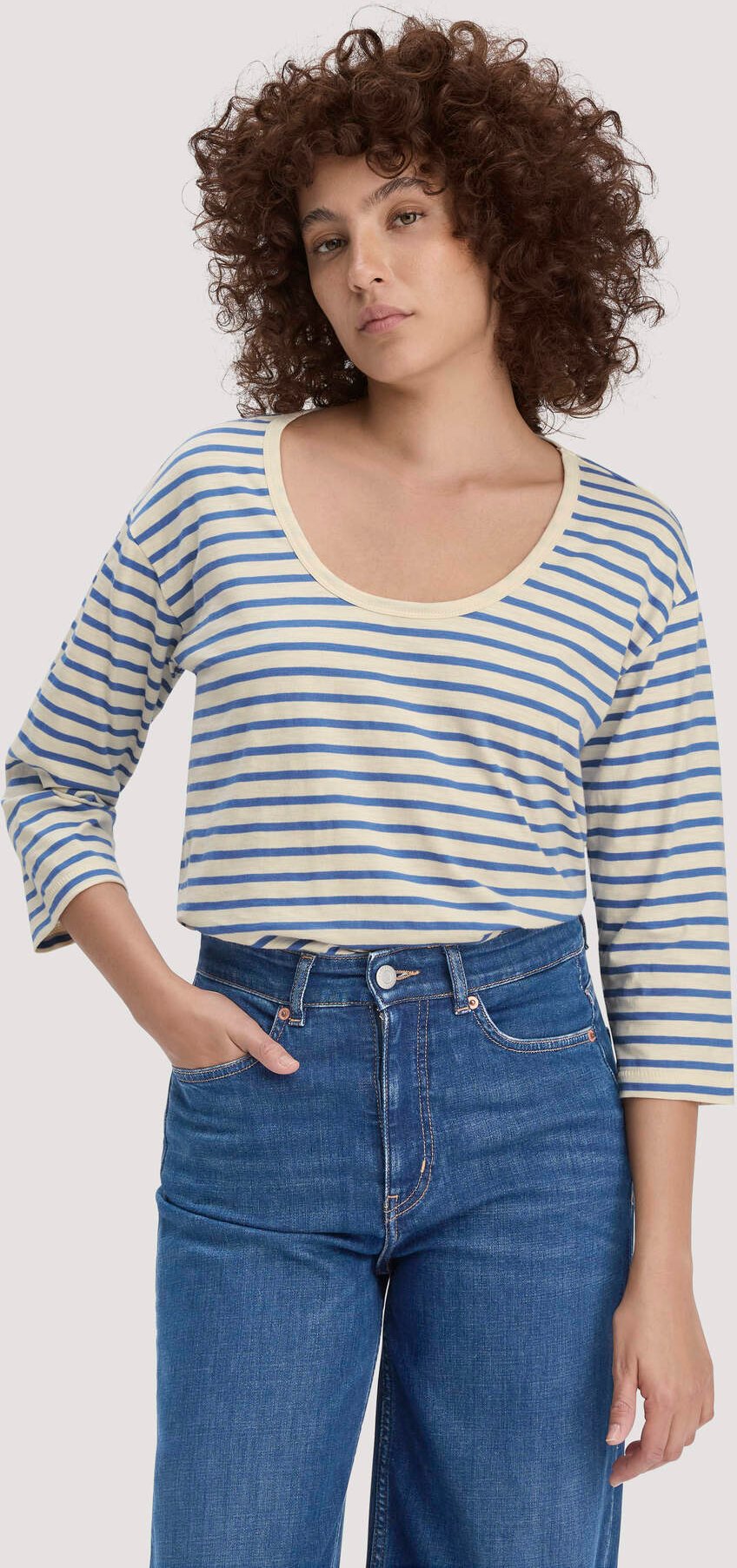 hessnatur Damen Light Slub Streifen Longsleeve Relaxed aus Bio-Baumwolle - blau - Größe 46