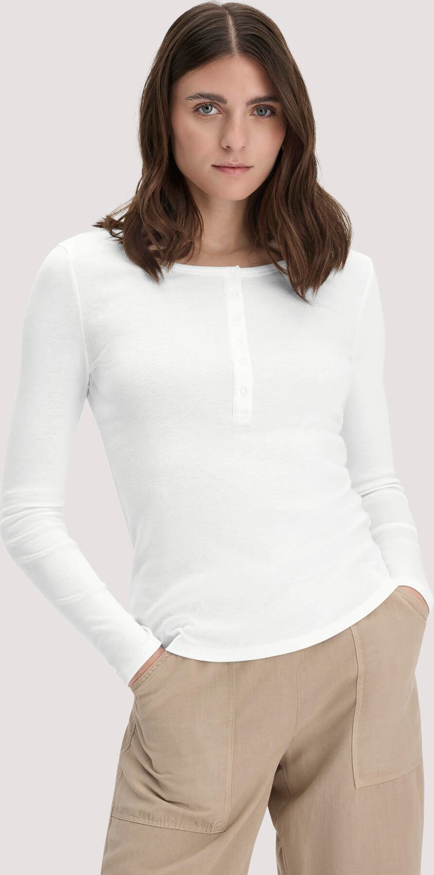 hessnatur Damen Softrib Longsleeve Henley Fitted aus Bio-Baumwolle und Tencel™ Modal - weiß - Größe 48