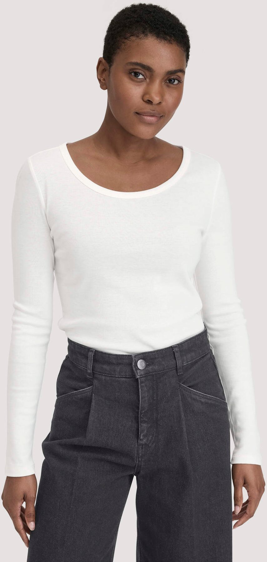 hessnatur Damen Softrib Longsleeve Fitted aus Bio-Baumwolle und TENCEL™ Modal - weiß - Größe 34