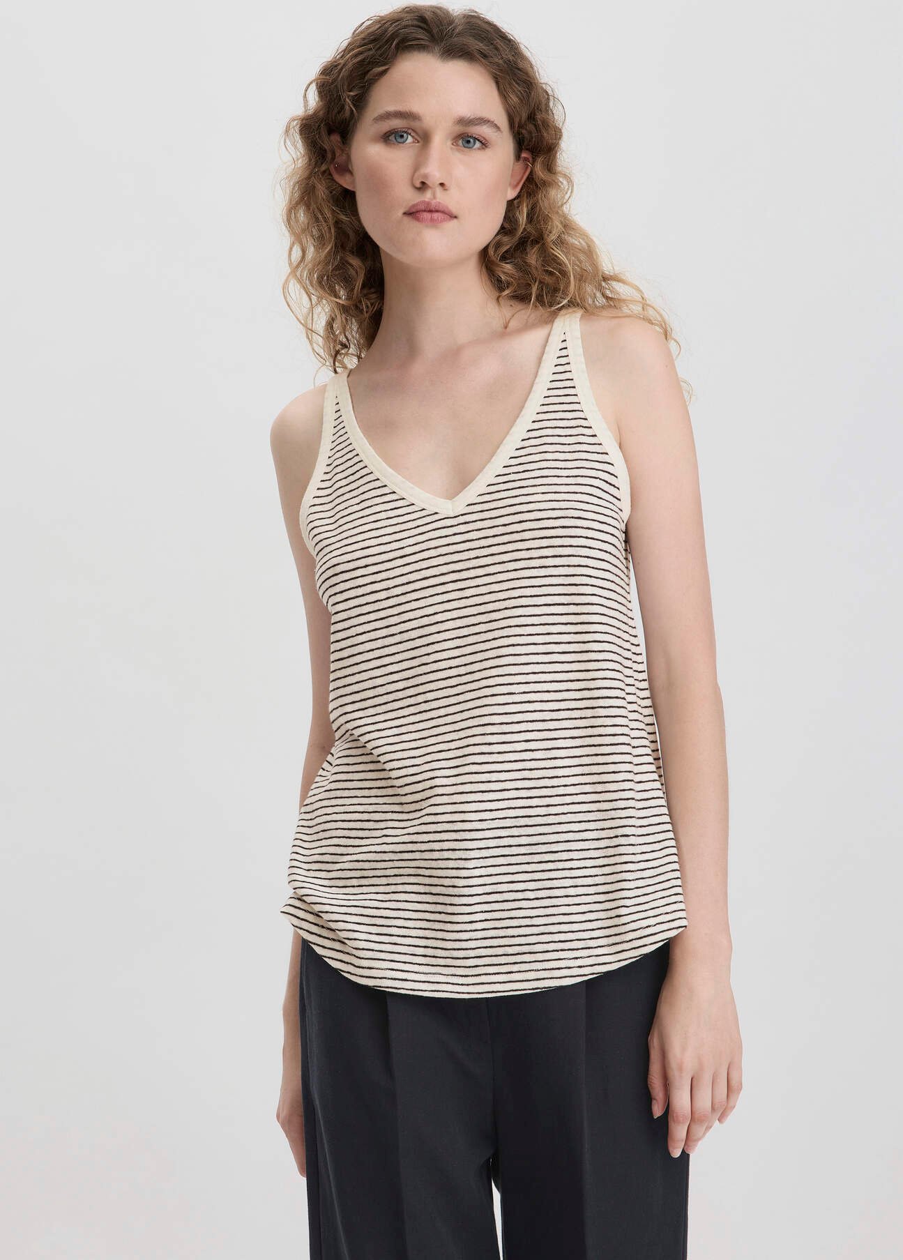 hessnatur Damen Streifen Jersey Top Regular aus Leinen und Bio-Baumwolle - weiß - Größe 48