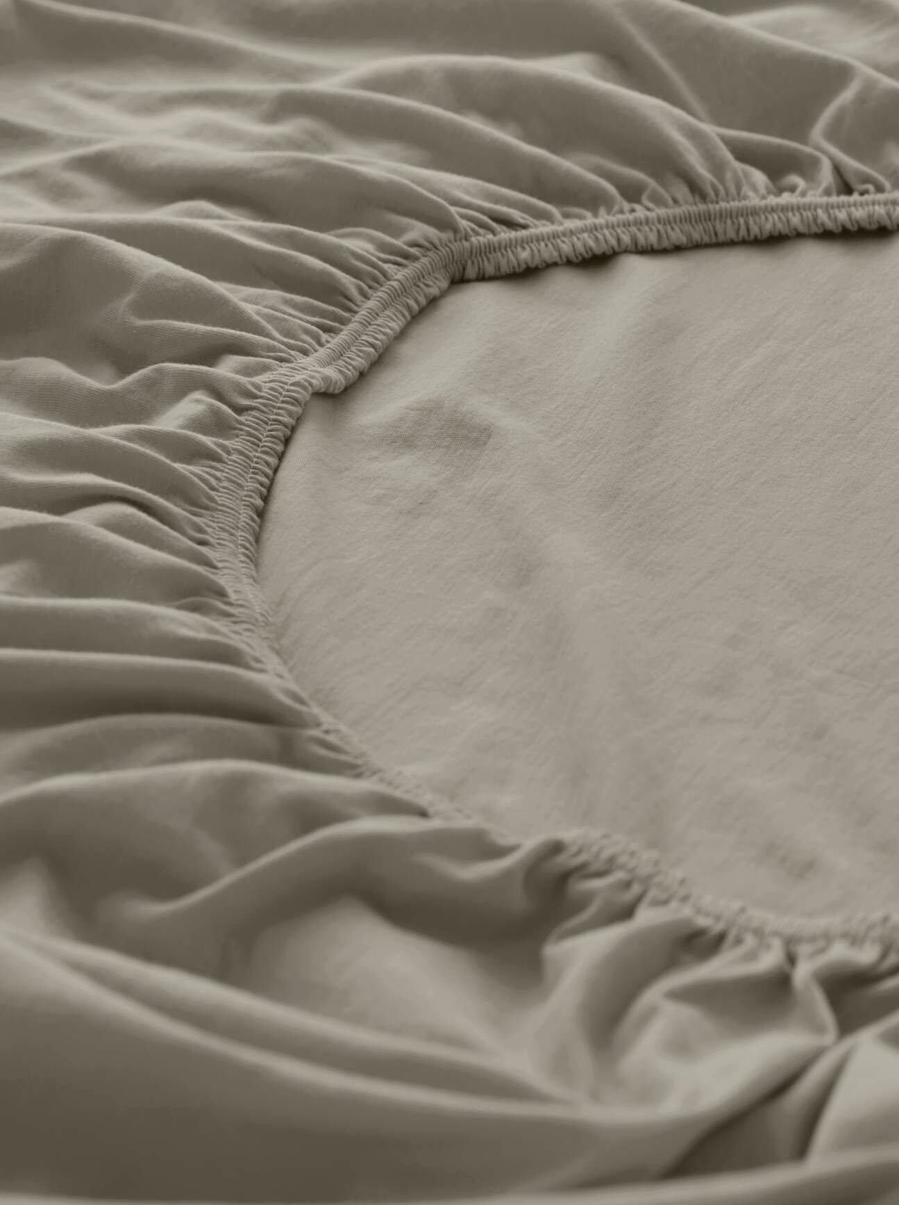 hessnatur Jersey Spannbettlaken aus Bio-Baumwolle - grün - Größe 90-100x200 cm