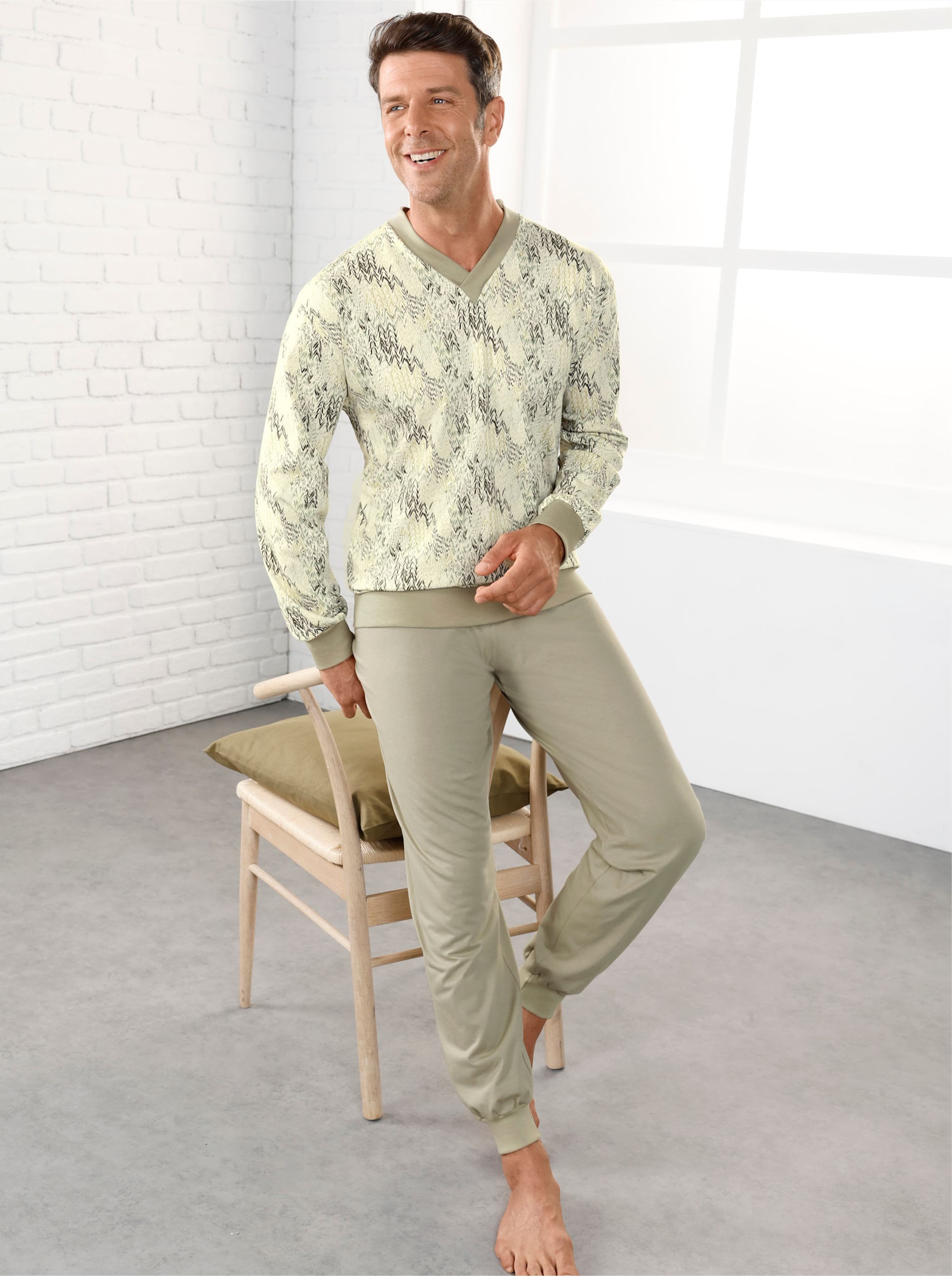 Thumbnail - Schlafanzug