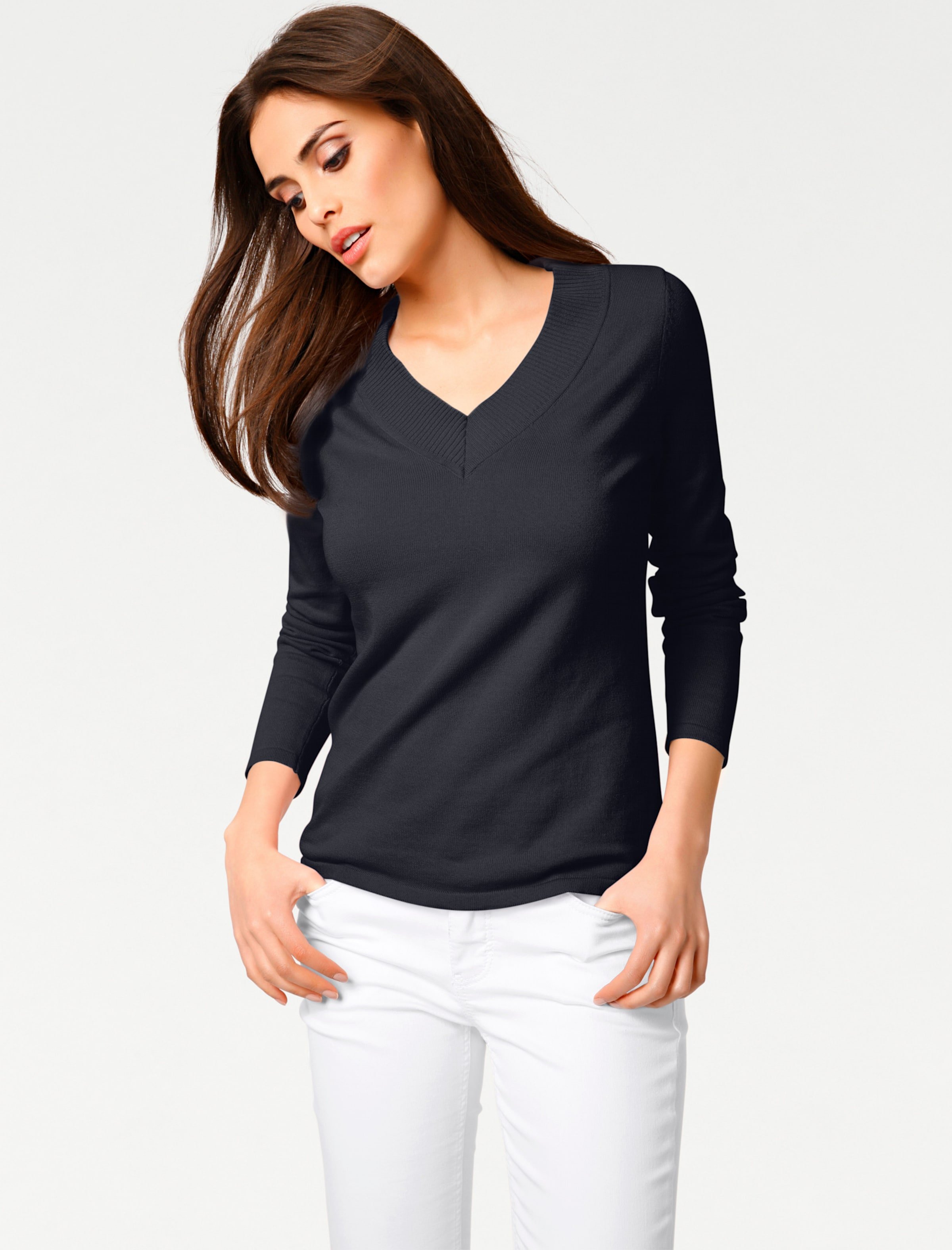 V-Ausschnitt-Pullover