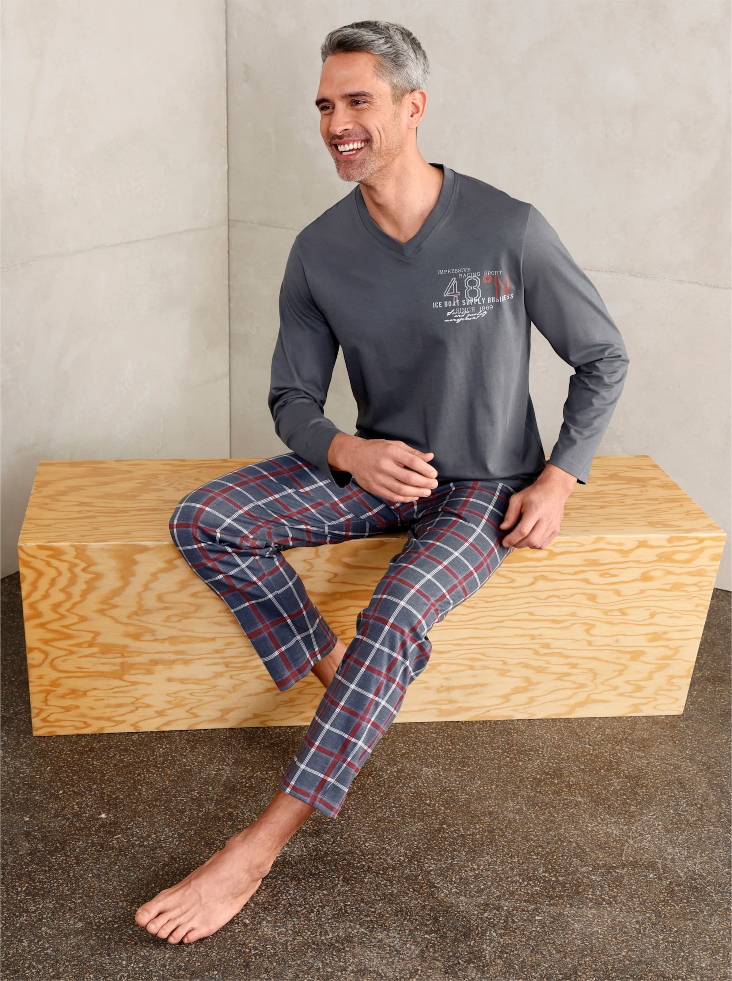 Thumbnail - Schlafanzug