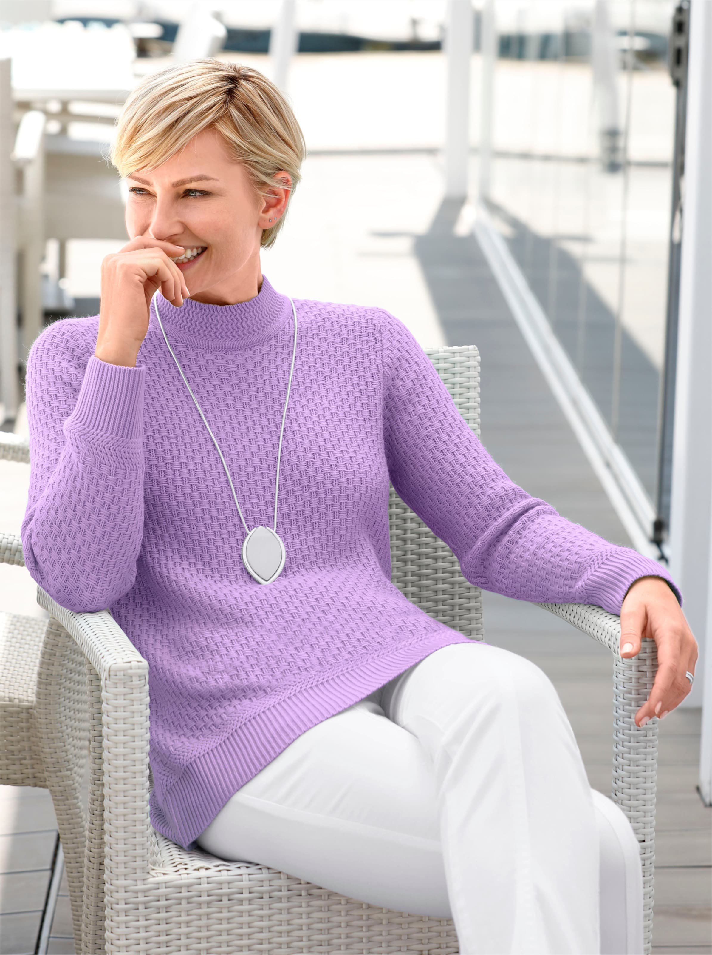 Thumbnail - Stehkragenpullover