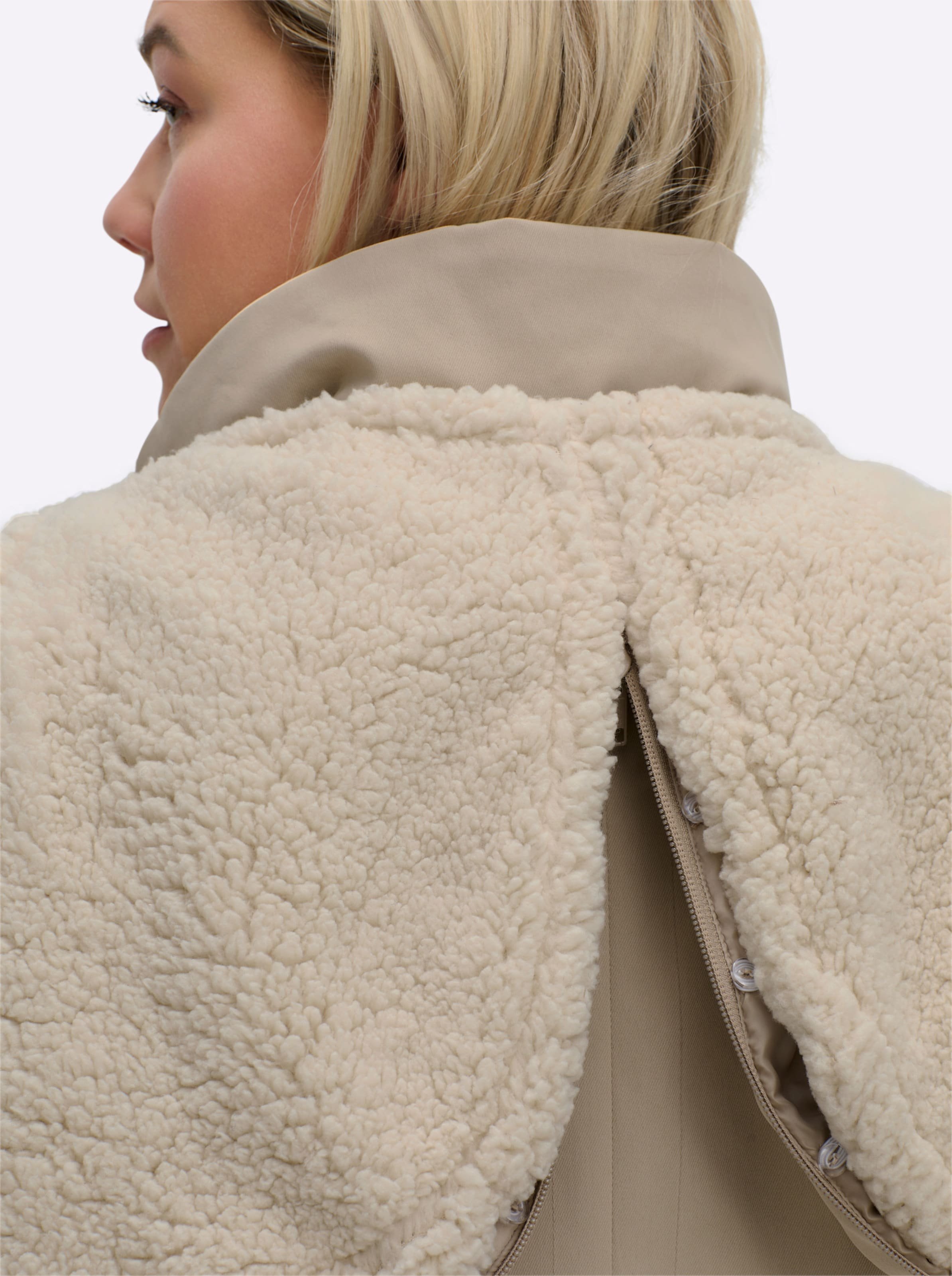 Thumbnail - Parka