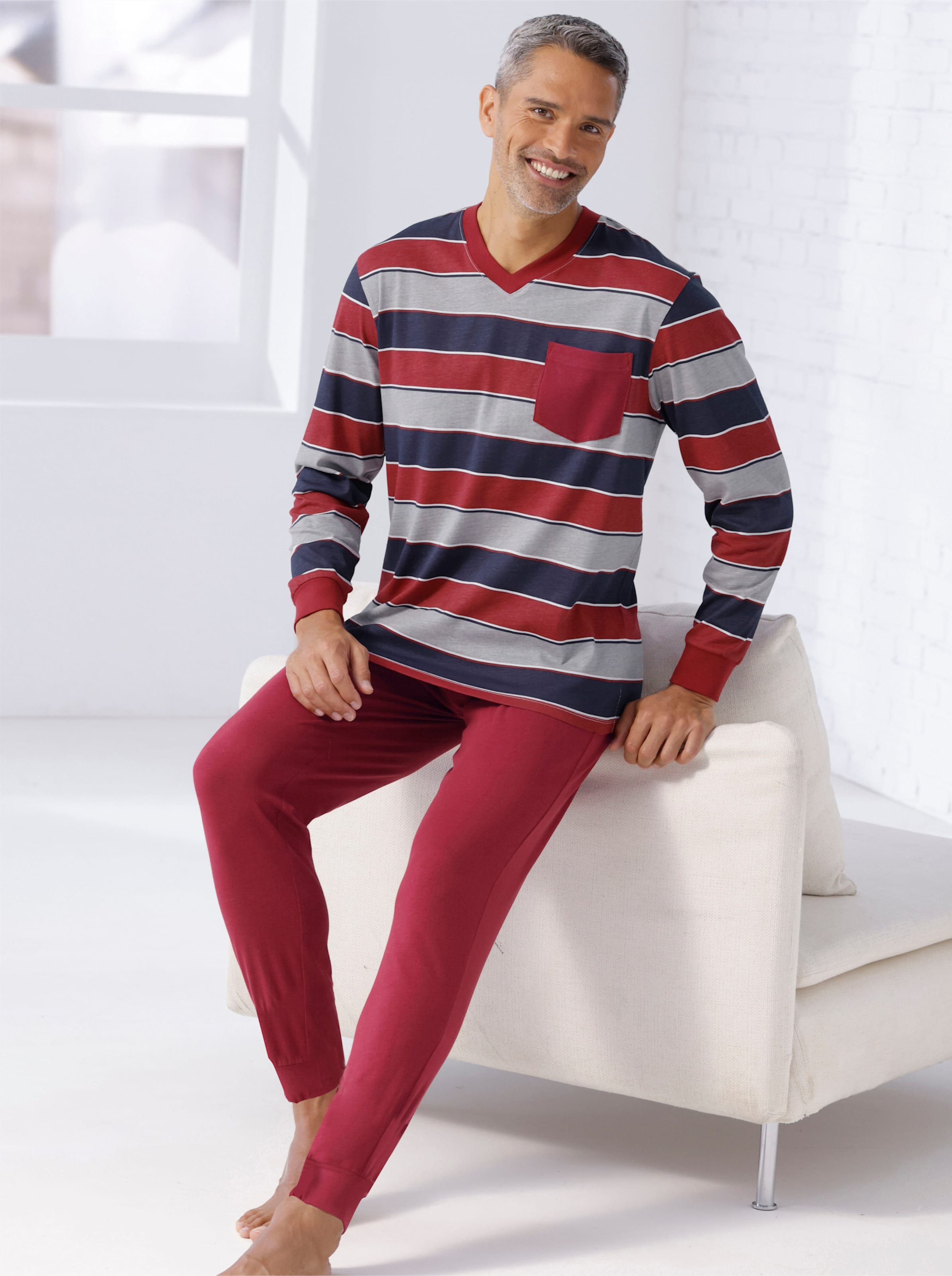 Thumbnail - Schlafanzug