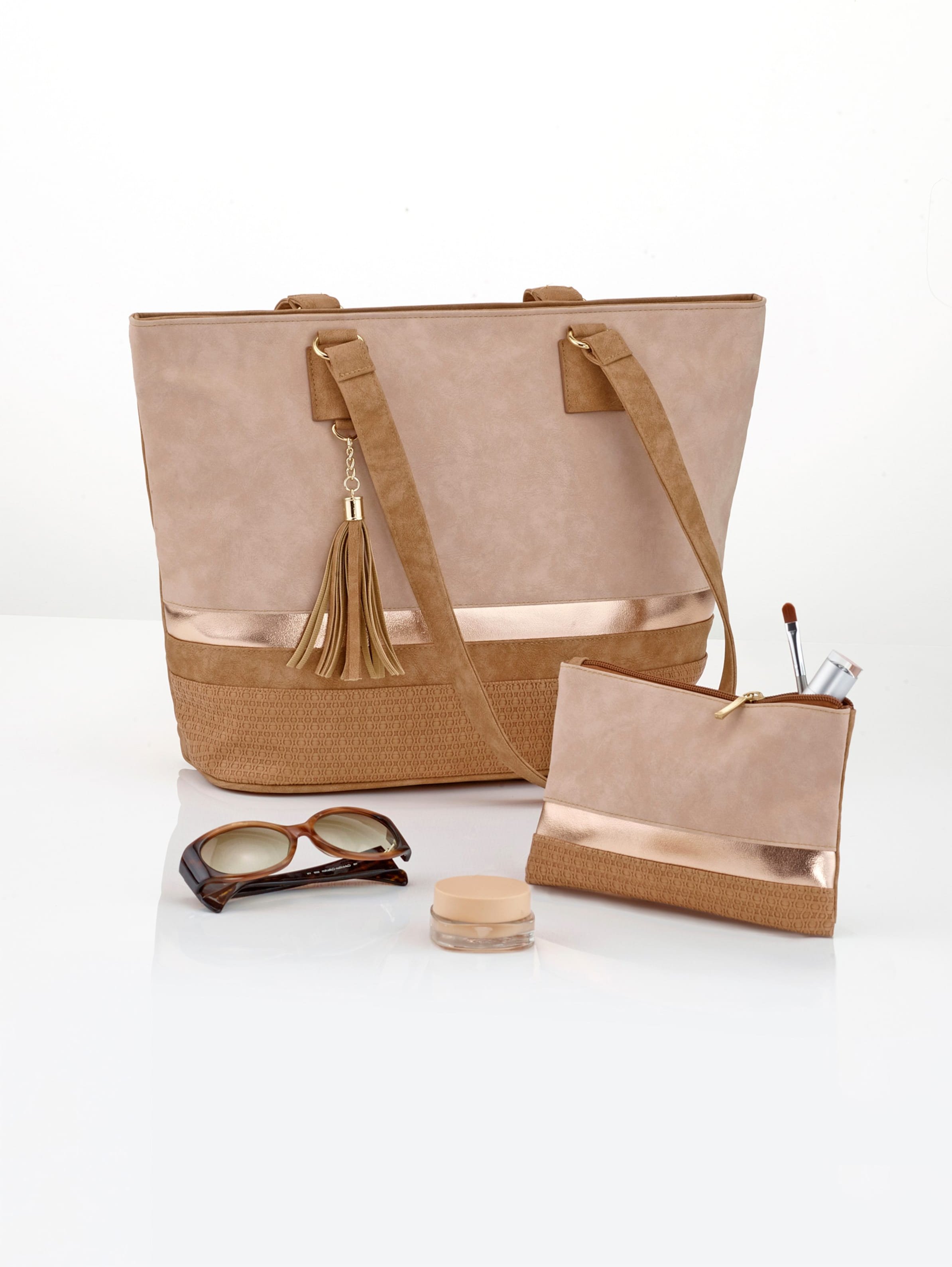 Handtasche mit Kosmetiktasche