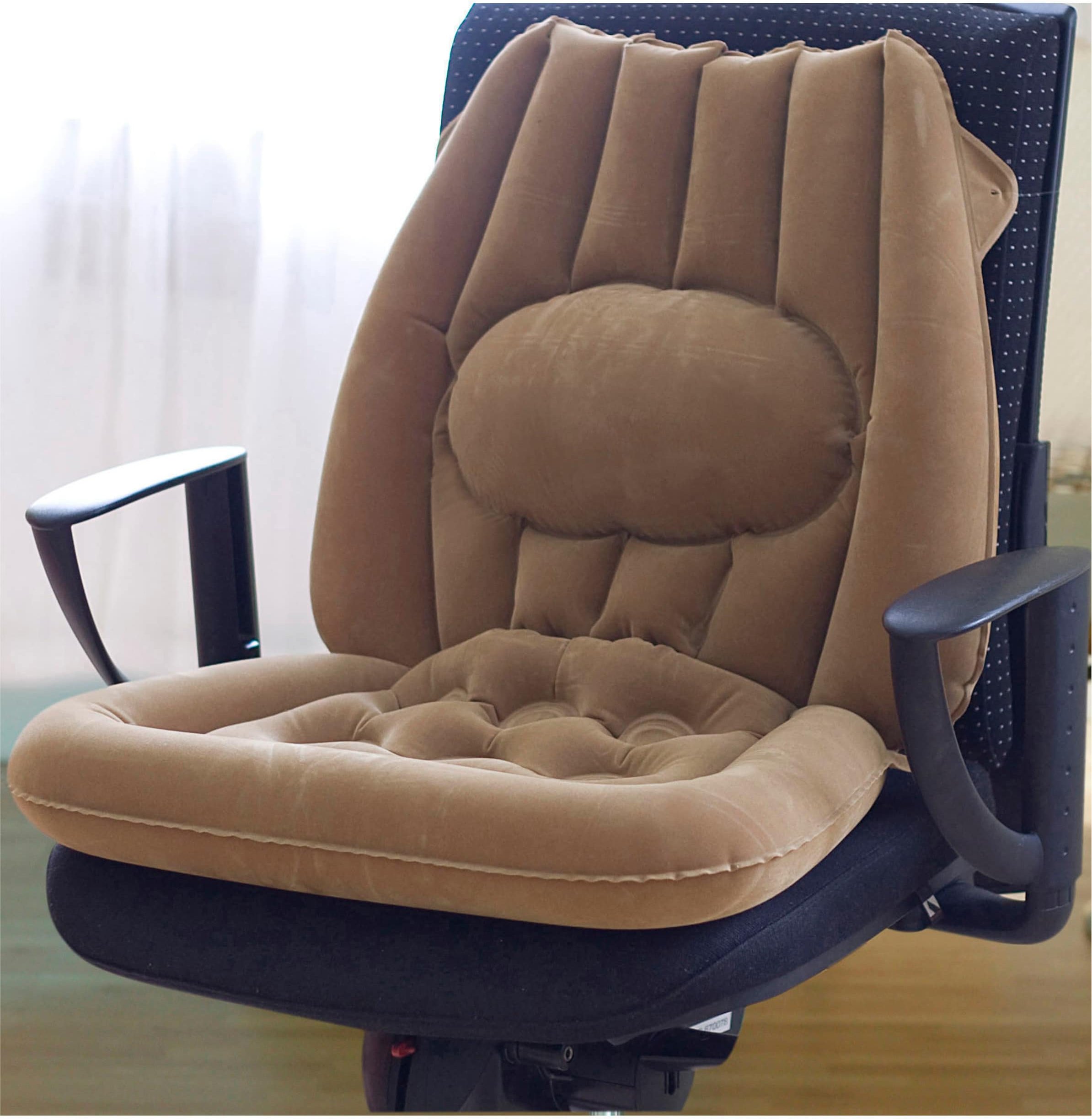 Sitzkissen mit Lendenwirbelstütze