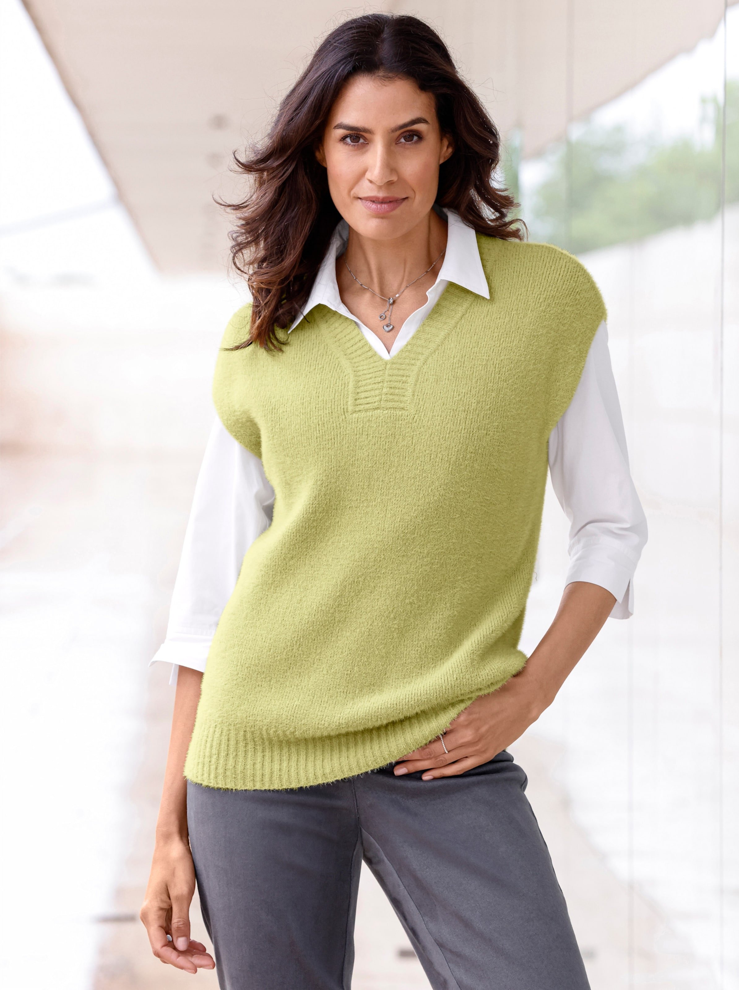 Thumbnail - Pullunder