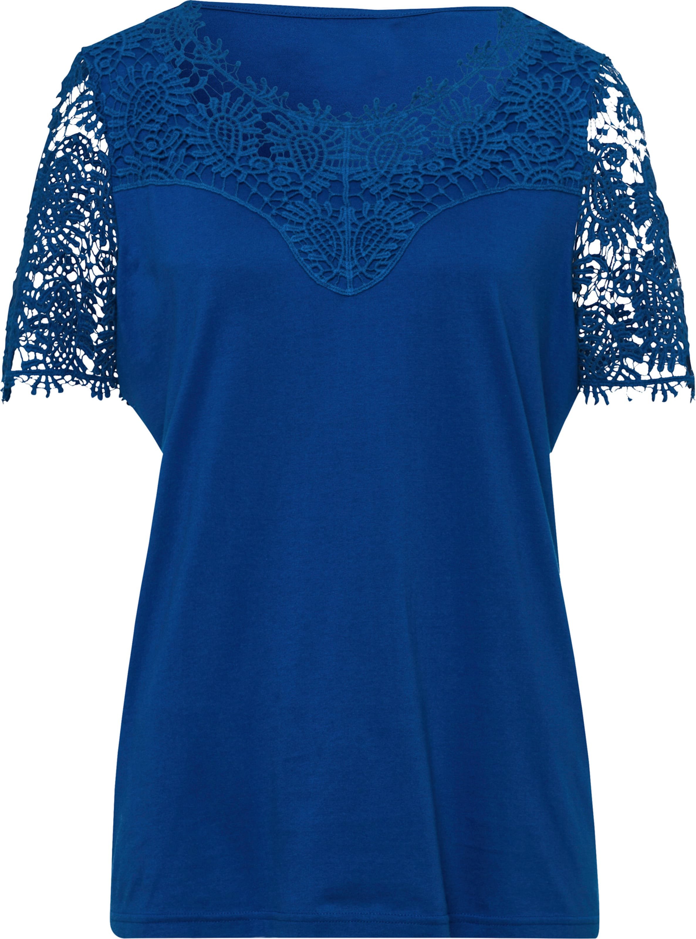 Spitzenshirt