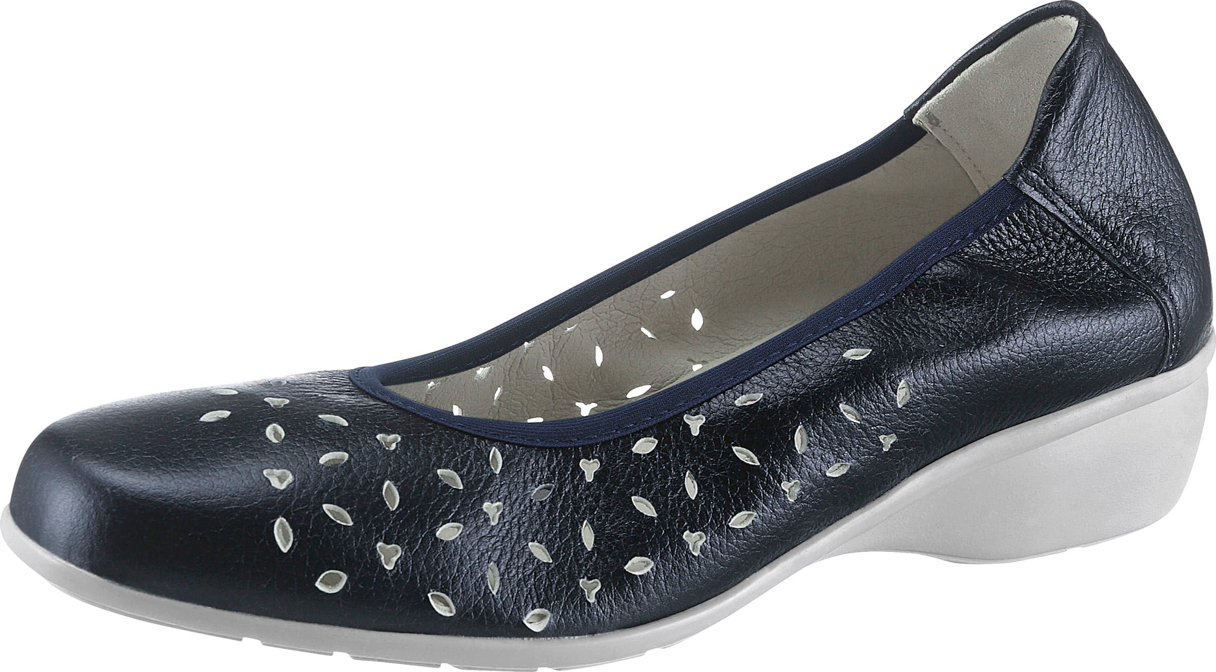 Thumbnail - Ballerina