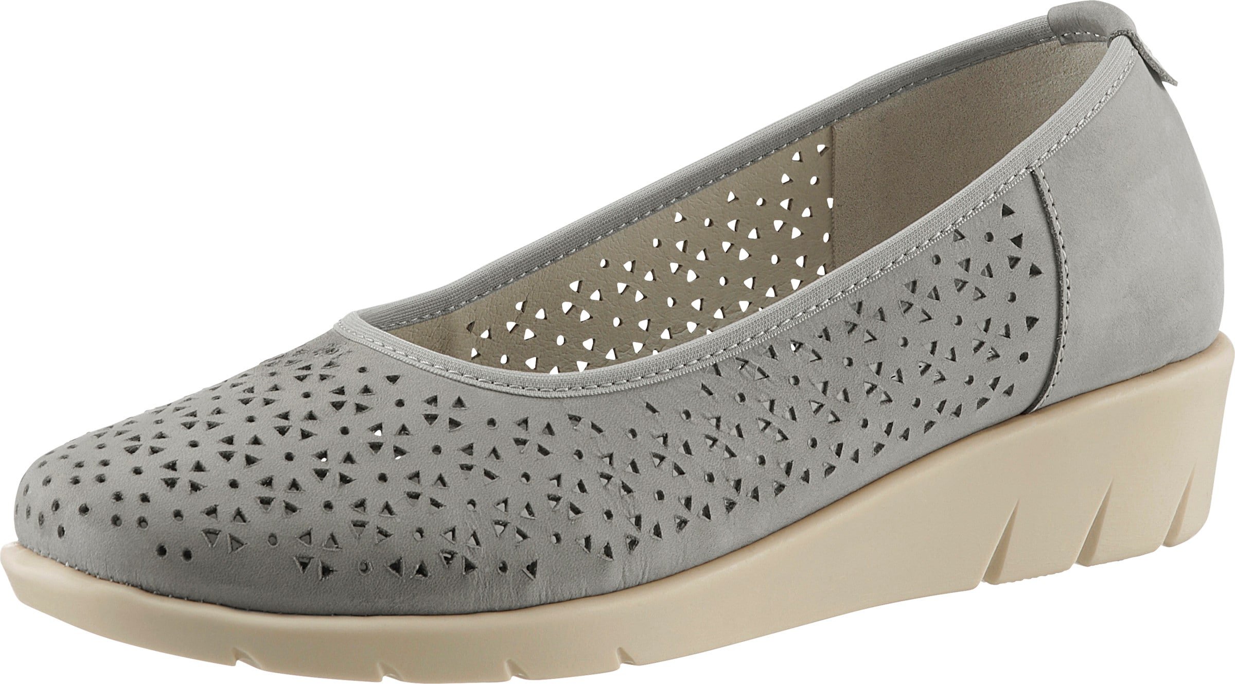 Thumbnail - Ballerina