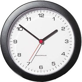 PEWETA Funkwanduhr Design weiß schwarz Kunststoff, Ø 25,0 cm