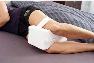 RUSSKA Kniekissen weiß 14,0 x 17,0 cm, 1 St.