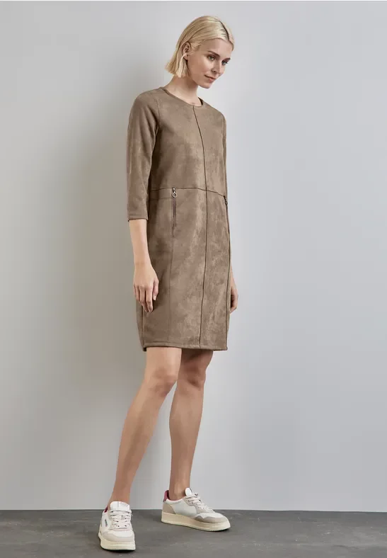 Kleid in Velours-Optik