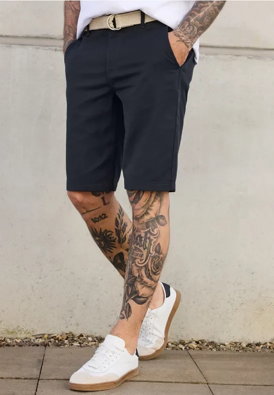 Struktur Chino mit Gürtel