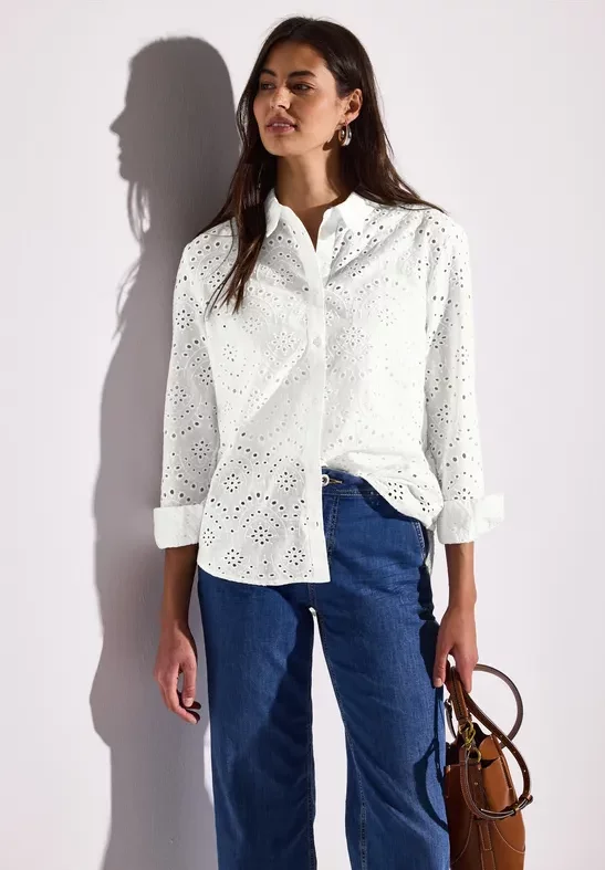 Hemdbluse mit Lochstickerei