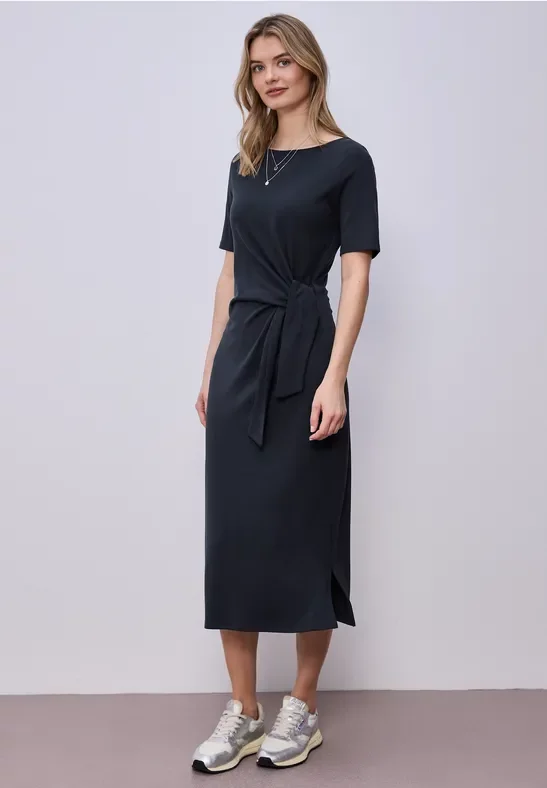 Midi-Kleid mit Knotendetail