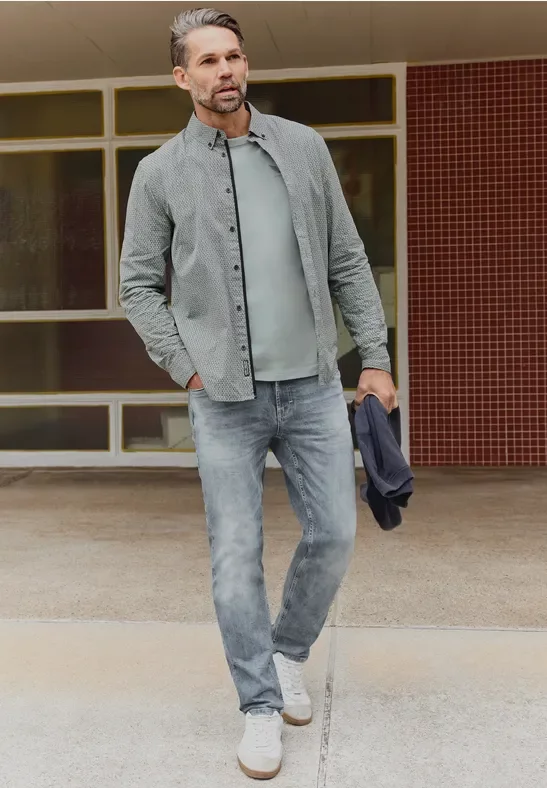 Thumbnail - Slim Leg Jeans