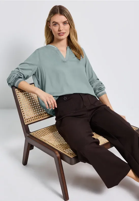 Thumbnail - Split Neck Bluse mit Tape