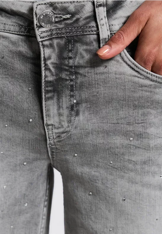 Jeans mit Schmucksteinen