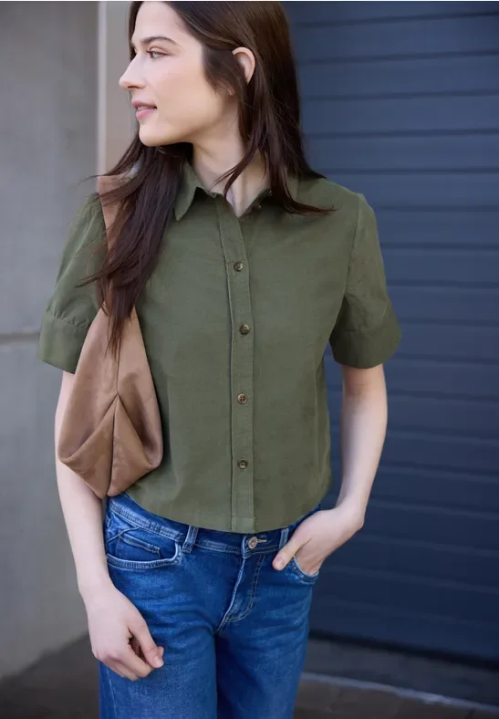 Kurzarm Bluse in Cord-Qualität